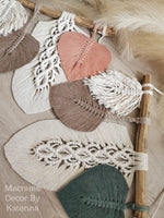 Load image into Gallery viewer, BOHO feathers wall hanging
